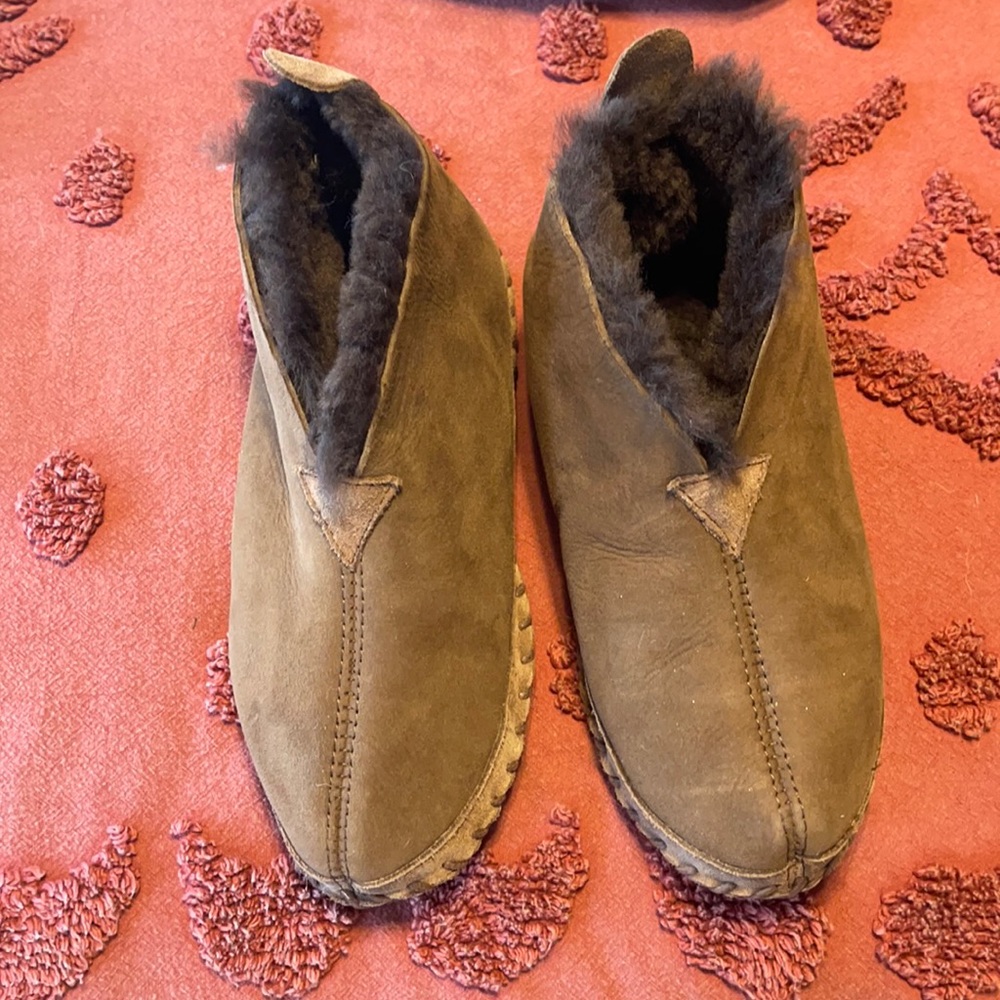 NWOT sheepskin LL BEAN wicked good slippers